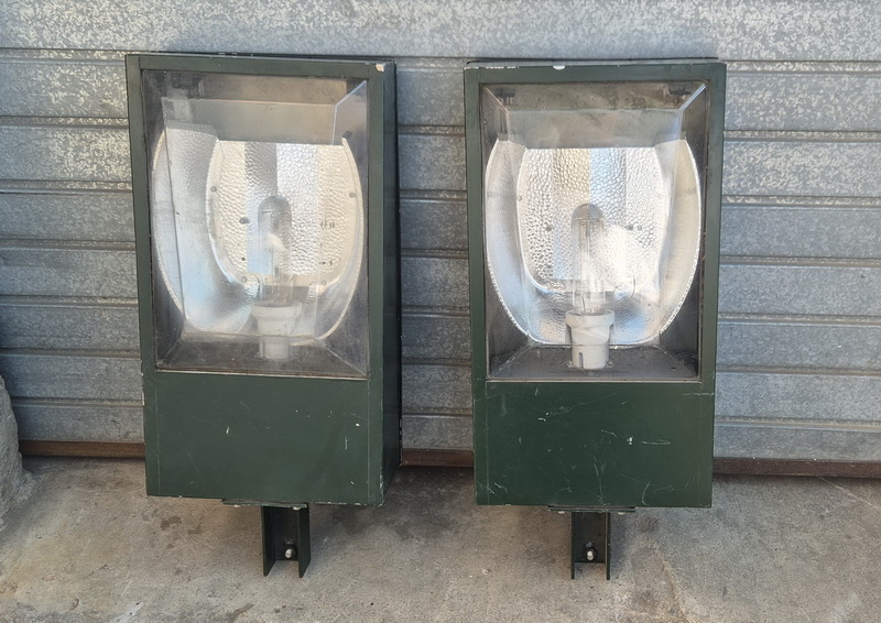 cabeza farola metal cristal 78x45x16 soporte metal 6x5.5 2u